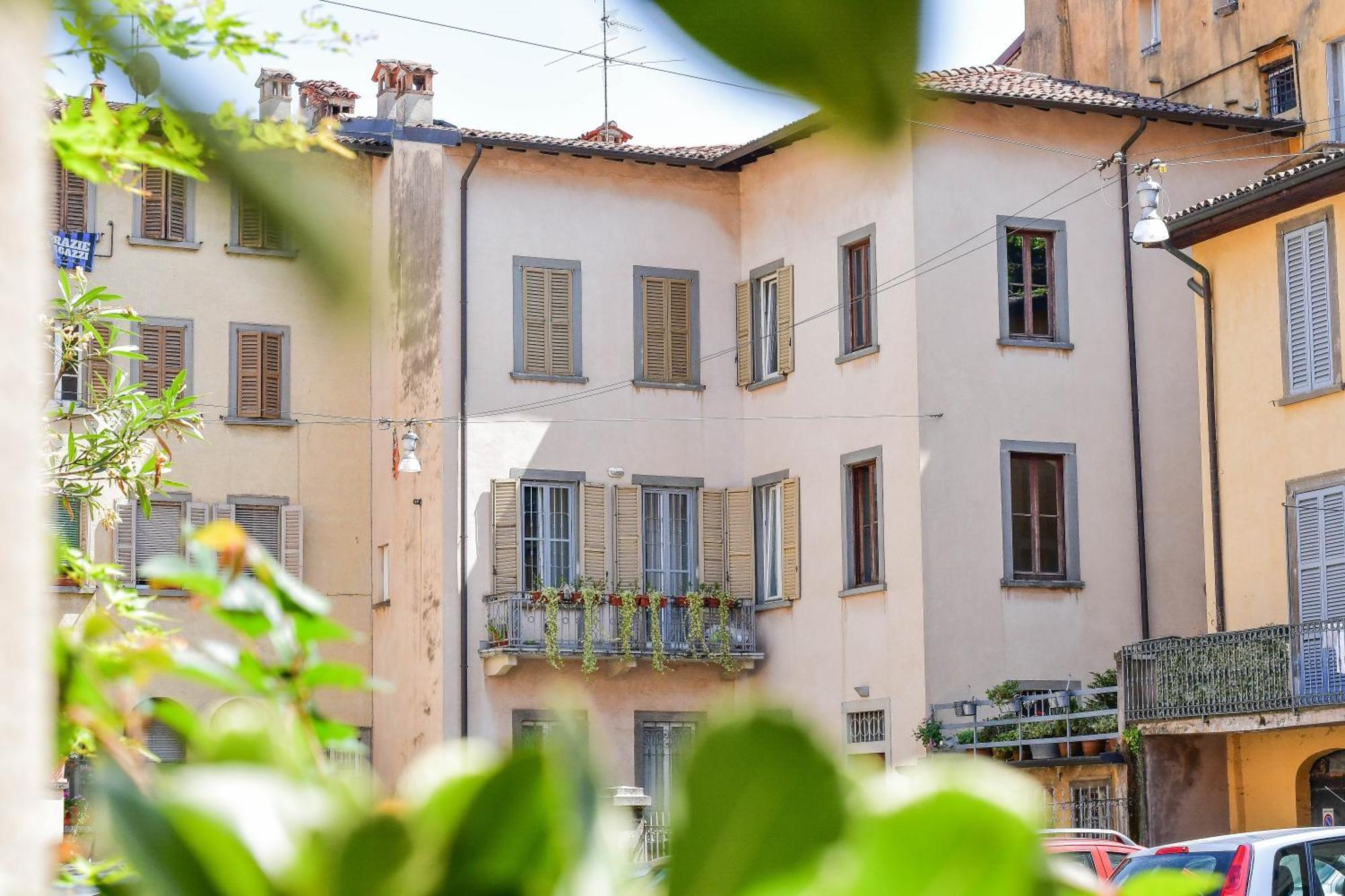 Casa Di Sofia Citta Alta Hotel Бергамо Екстериор снимка